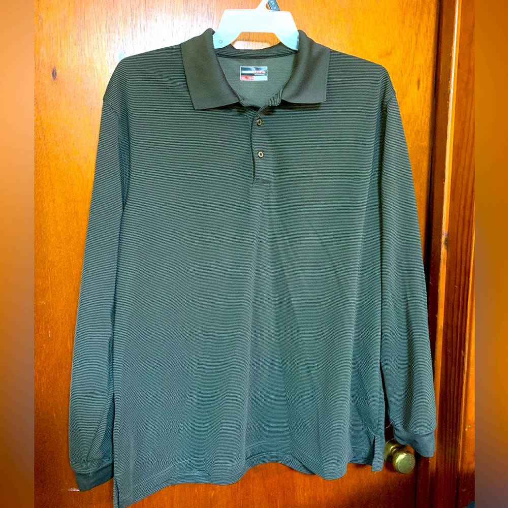 Men’s 2X Grand Slam gray long sleeve shirt.  3 button.